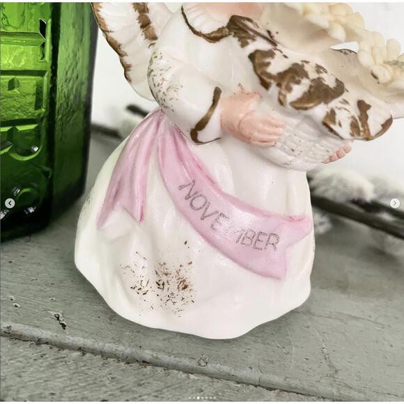 Vintage Lefton November Birthday Angel Bisque Porcelain Flower Basket KW3332 - Picture 3 of 7